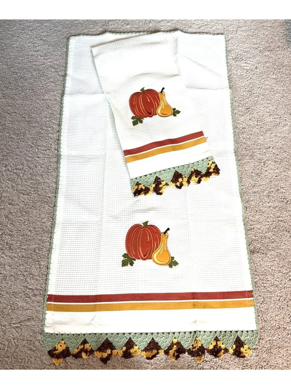 VTG 2 Fall Harvest Kitchen Hand Towel Waffle Weave Embroidered Crochet Trim NWOT